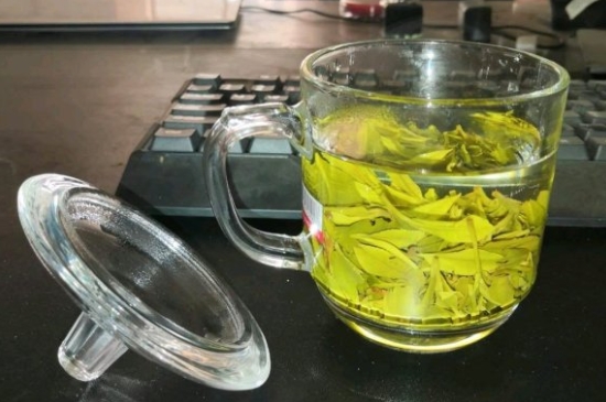 常見(jiàn)的七大材質(zhì)的茶具優(yōu)缺點(diǎn)，用什么材質(zhì)的茶具泡茶最好？