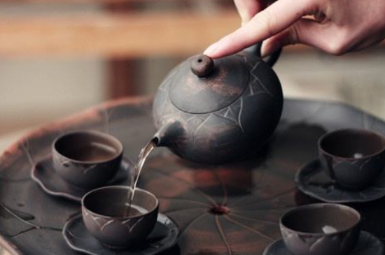 坭興陶主要泡什么茶，廣西坭興陶壺適合泡哪些茶？
