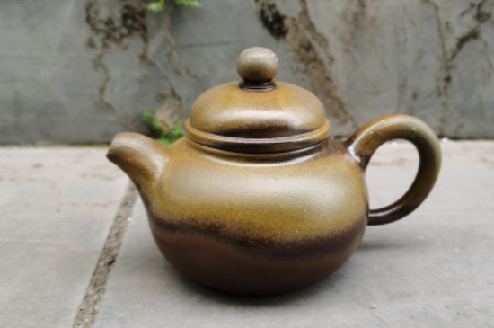 廣西欽州坭興陶可以泡多種茶嗎，坭興陶是一壺一茶嗎?