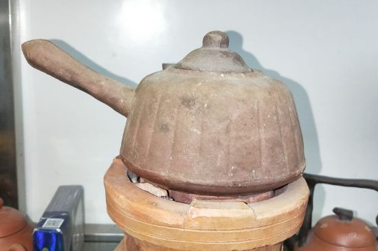 陶壺煮水的危害，粗陶壺燒水有毒嗎？