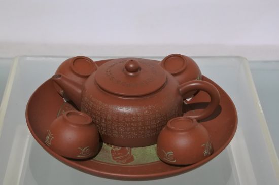 正宗紫砂壺多少錢(qián)一套，一套正宗宜興紫砂壺什么價(jià)格