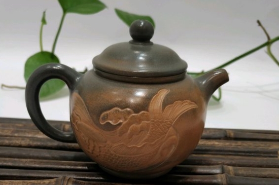 泡茶用坭興陶和紫砂壺哪個(gè)好，紫砂壺比坭興陶壺好嗎？