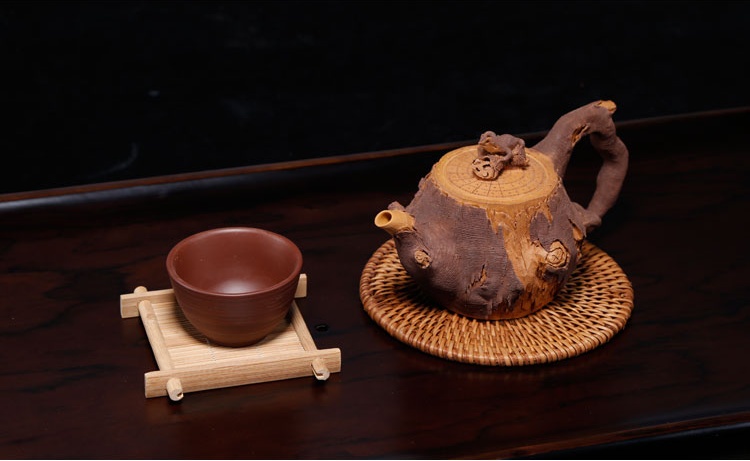 仿木外皮紫砂壺，創(chuàng