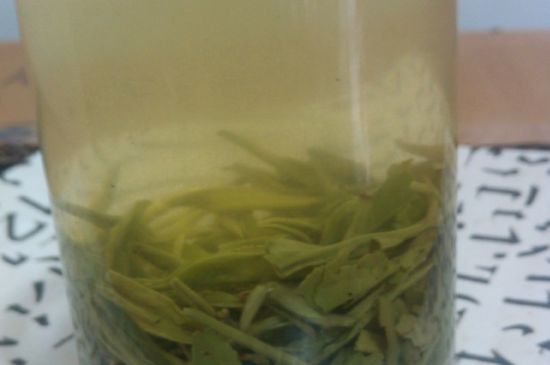 碧螺春為什么泡水渾濁，碧螺春茶葉泡水感覺(jué)很臟是混濁的