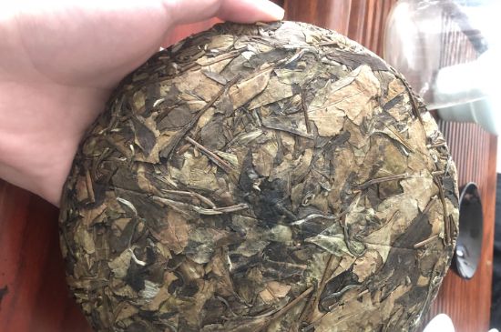 7年壽眉和2年白牡丹哪個(gè)好，老白茶壽眉與白牡丹的口感區別