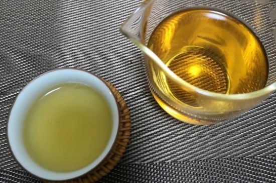 7年壽眉和2年白牡丹哪個(gè)好，老白茶壽眉與白牡丹的口感區別
