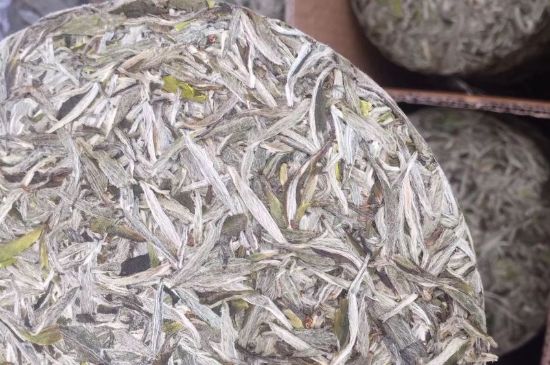 7年壽眉和2年白牡丹哪個(gè)好，老白茶壽眉與白牡丹的口感區別
