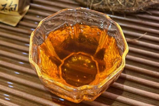 武夷巖茶大紅袍，喝起來(lái)是什么味道？