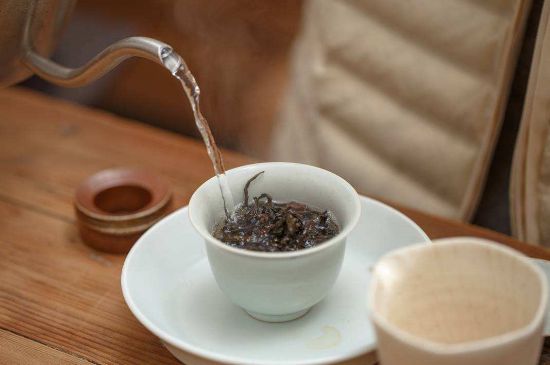 為什么喝巖茶看不起別的茶，喝巖茶的看不上所有茶類(lèi)？