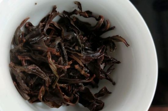 正山小種喝起來(lái)苦澀有點(diǎn)酸對嗎，正山小種發(fā)酸有害嗎