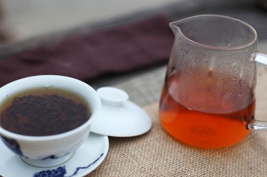 紅茶有6年了還能喝不，過(guò)期紅茶未必不能喝！