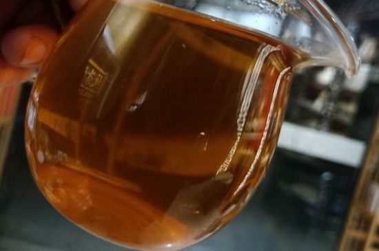 一天什么時(shí)候喝黑茶最好，喝黑茶一天最佳時(shí)間和季節