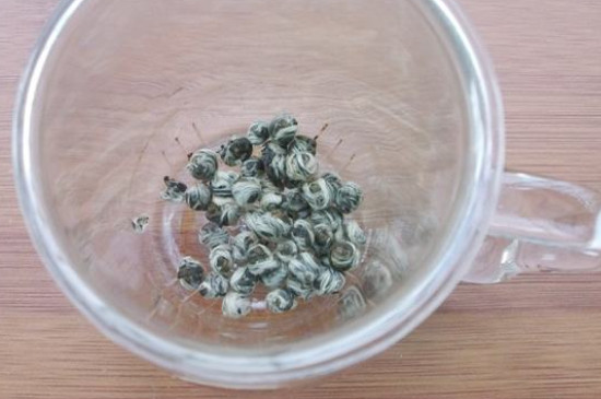 茉莉龍珠茶男人能喝嗎，男性夏季可以喝龍珠茶嗎