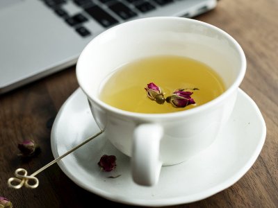 玫瑰花茶能豐胸嗎，天然豐胸花茶