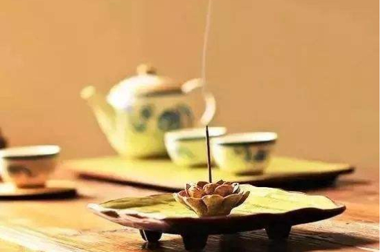綠茶碧螺春怎么泡簡(jiǎn)易步驟，沖泡碧螺春的十二步驟口訣