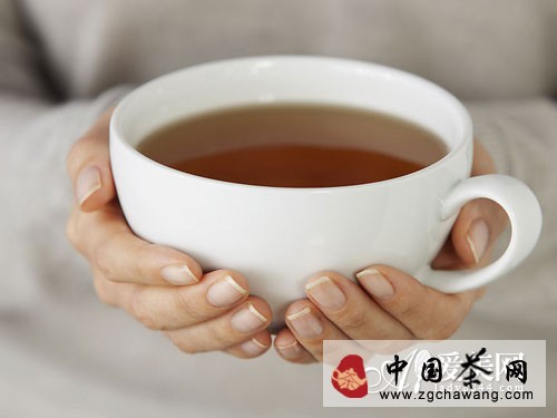 4、紅茶：茶多酚經(jīng)過(guò)發(fā)酵，能養胃