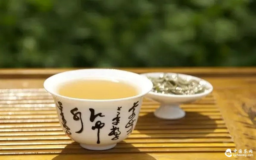 合縱連橫則共贏(yíng)，單打獨斗則滅亡