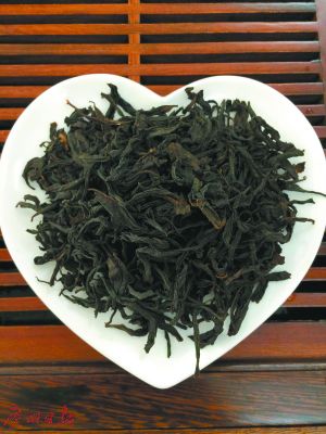 葉漢鐘與韓國考察團“斗茶”。