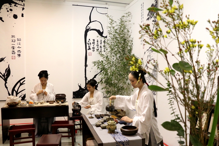 茯茶與紫砂印象文化交流展西安舉行