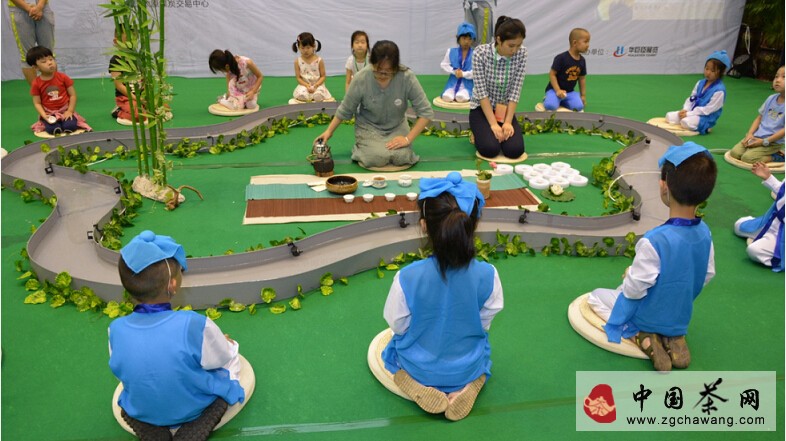 圖4:“曲水流觴”盛世驕子品茶體驗活動(dòng)